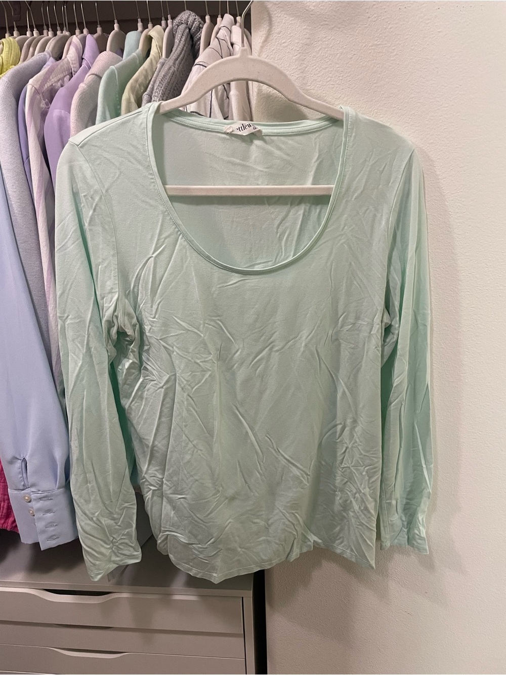 Kettlewell Scoop Neck Long Sleeve Top
